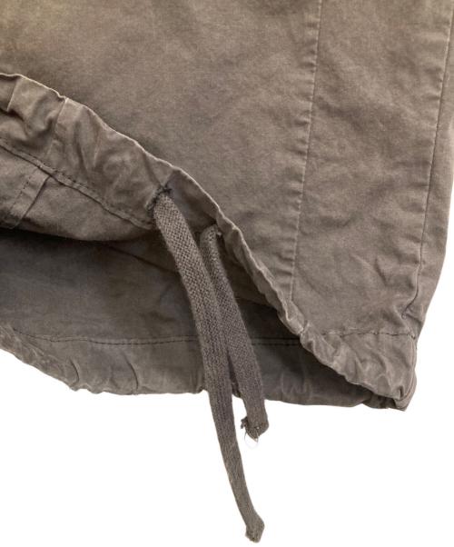 C.P COMPANY（シーピーカンパニー）C.P COMPANY (シーピーカンパニー) MICROREPS BOXY CARGO LENS PANTS グレー サイズ:48の古着・服飾アイテム