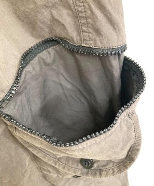 C.P COMPANY（シーピーカンパニー）C.P COMPANY (シーピーカンパニー) MICROREPS BOXY CARGO LENS PANTS グレー サイズ:48の古着・服飾アイテム