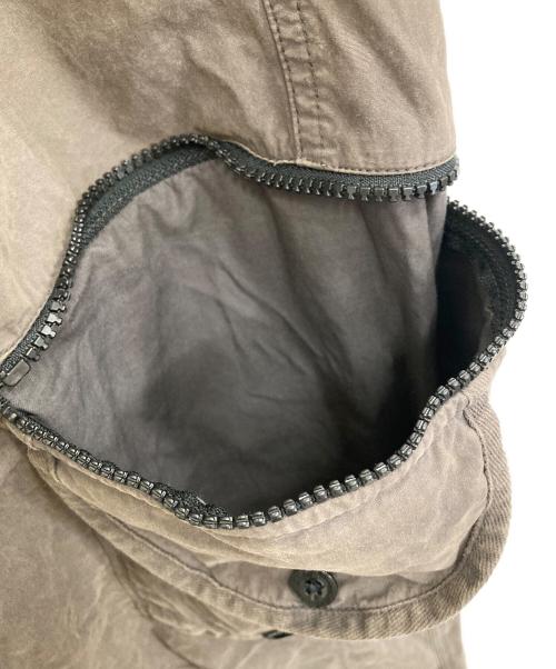 C.P COMPANY（シーピーカンパニー）C.P COMPANY (シーピーカンパニー) MICROREPS BOXY CARGO LENS PANTS グレー サイズ:48の古着・服飾アイテム