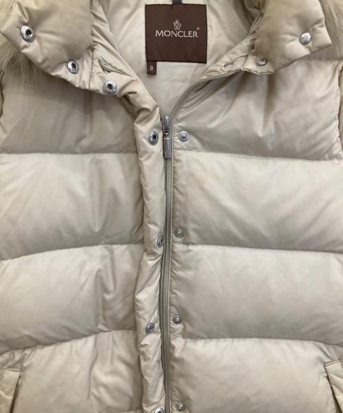 MONCLER（モンクレール）MONCLER (モンクレール) ダウンジャケット ベージュの古着・服飾アイテム
