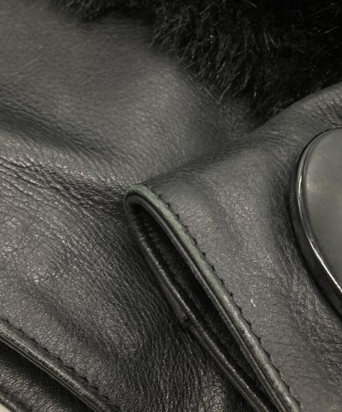 Vivienne Westwood（ヴィヴィアンウエストウッド）Vivienne Westwood (ヴィヴィアンウエストウッド) レザー×ファーワンショルダーバッグ ブラックの古着・服飾アイテム