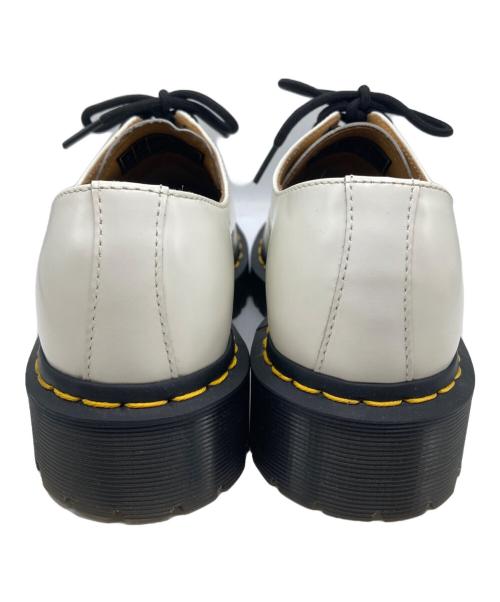 Dr.Martens（ドクターマーチン）Dr.Martens (ドクターマーチン) 3ホールシューズ ホワイト サイズ:UK 5の古着・服飾アイテム