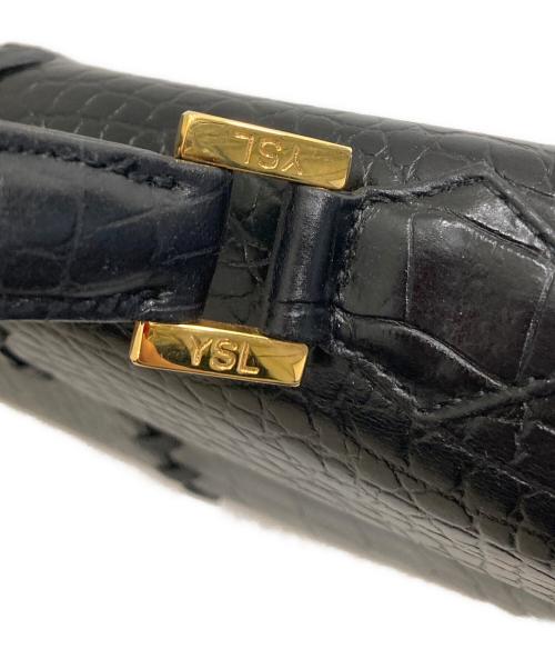 Yves Saint Laurent（イヴサンローラン）Yves Saint Laurent (イヴサンローラン) クロコ型押しハンドバッグ ブラックの古着・服飾アイテム