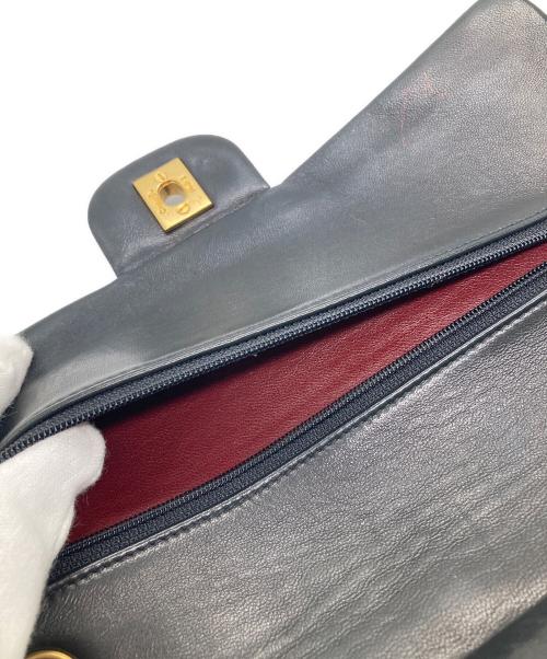 CHANEL（シャネル）CHANEL (シャネル) チェーンショルダーバッグ ブラックの古着・服飾アイテム