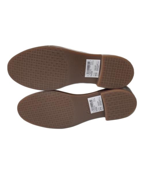 CLARKS（クラークス）CLARKS (クラークス) トリッシュコーブ フラットシューズ グレー サイズ:US 5 1/2の古着・服飾アイテム