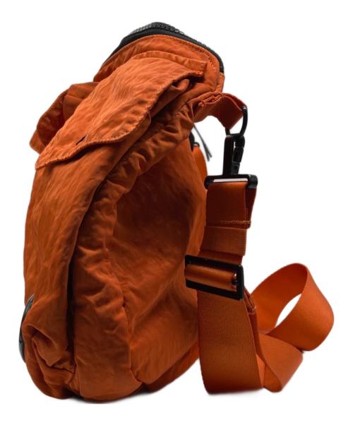 C.P COMPANY（シーピーカンパニー）C.P COMPANY (シーピーカンパニー) NYLON B UTILITY PACK/ショルダーバッグ オレンジの古着・服飾アイテム