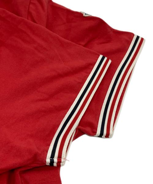 MONCLER（モンクレール）MONCLER (モンクレール) VネックTシャツ レッド サイズ:Ｌの古着・服飾アイテム