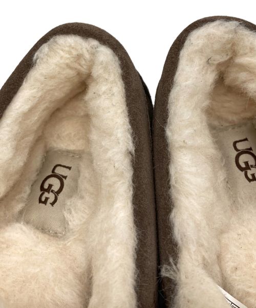 UGG（アグ）UGG (アグ) モカシンシューズ ブラウン サイズ:22 USA5の古着・服飾アイテム