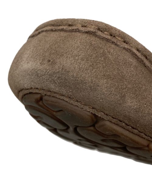 UGG（アグ）UGG (アグ) モカシンシューズ ブラウン サイズ:22 USA5の古着・服飾アイテム