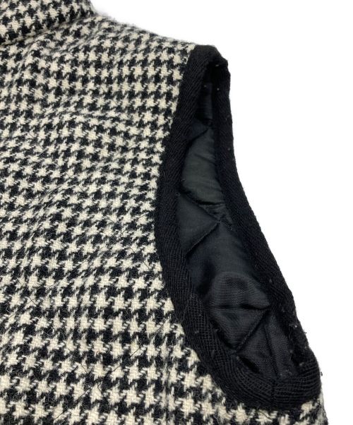 MACKINTOSH（マッキントッシュ）MACKINTOSH (マッキントッシュ) Harris Tweed (ハリスツイード) キルティングベスト ホワイト×ブラック サイズ:34の古着・服飾アイテム