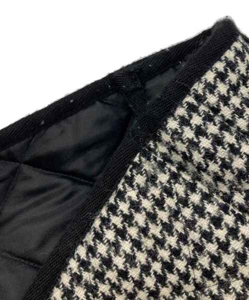 MACKINTOSH（マッキントッシュ）MACKINTOSH (マッキントッシュ) Harris Tweed (ハリスツイード) キルティングベスト ホワイト×ブラック サイズ:34の古着・服飾アイテム
