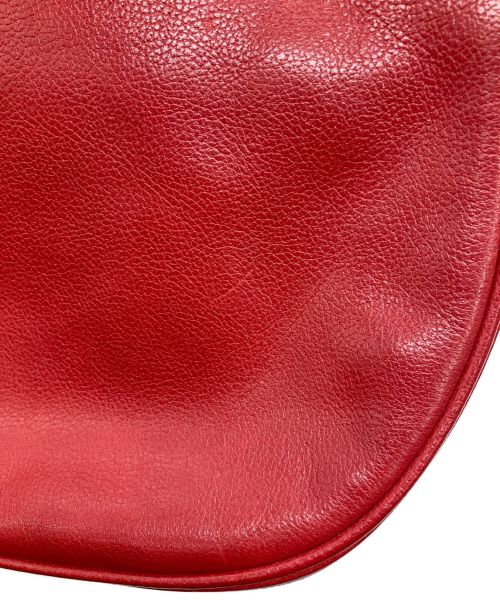 IL BISONTE（イル ビゾンテ）IL BISONTE (イル ビゾンテ) ハーフムーン型レザーショルダーバッグ レッド サイズ:-の古着・服飾アイテム