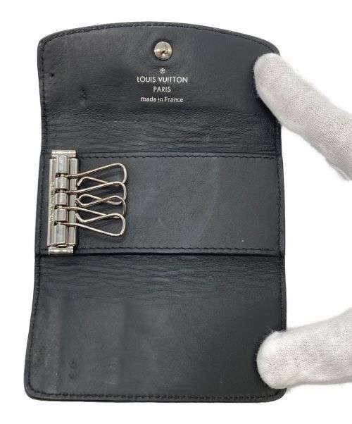 LOUIS VUITTON（ルイ ヴィトン）LOUIS VUITTON (ルイ ヴィトン) ミュルティクレ 4 キーケース ブラック サイズ:-の古着・服飾アイテム