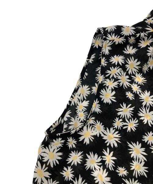 Adam et Rope（アダム エ ロペ）Adam et Rope (アダム エ ロペ) 総柄フリルカラーブラウス ブラック サイズ:Fの古着・服飾アイテム