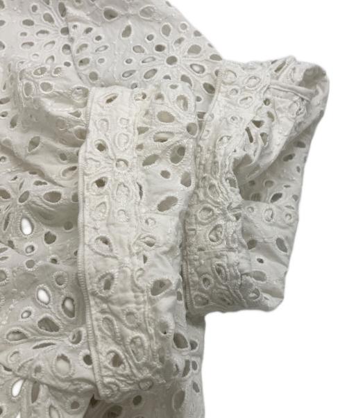 BALLSEY（ボールジィ）BALLSEY (ボールジィ) サークルフラワーエンブロイダリー キーネックブラウス ホワイト サイズ:36の古着・服飾アイテム