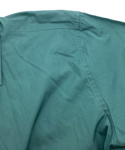 MAISON SPECIAL（メゾンスペシャル）MAISON SPECIAL (メゾンスペシャル) Dress-Over Square Cut Shirt グリーンの古着・服飾アイテム