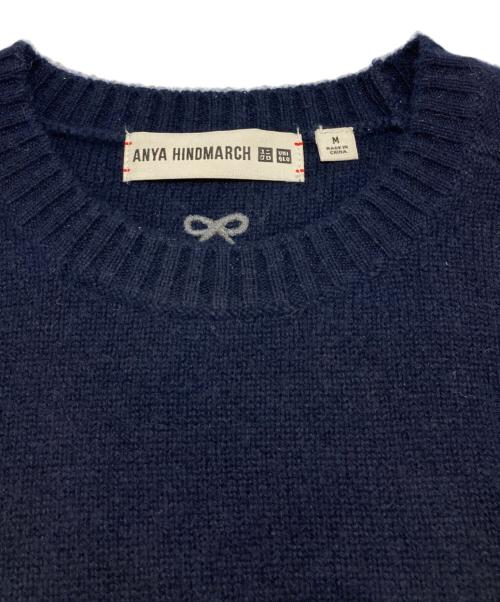 UNIQLO（ユニクロ）UNIQLO (ユニクロ) ANYA HINDMARCH (アニヤ・ハインドマーチ) コラボカシミヤニット ネイビー サイズ:Ｍの古着・服飾アイテム