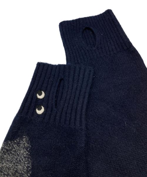 UNIQLO（ユニクロ）UNIQLO (ユニクロ) ANYA HINDMARCH (アニヤ・ハインドマーチ) コラボカシミヤニット ネイビー サイズ:Ｍの古着・服飾アイテム