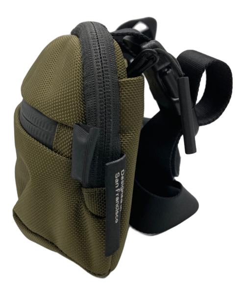AER（エアー）AER (エアー) Day Sling 2ボディバッグ オリーブの古着・服飾アイテム