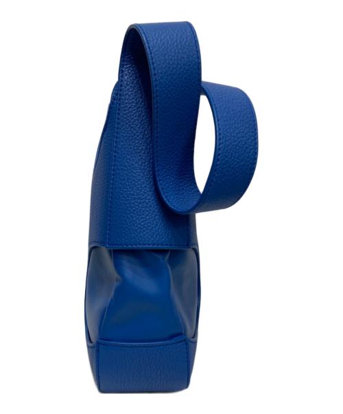 Ferragamo（フェラガモ）Ferragamo (フェラガモ) Borsa a spalla con cut out ブルーの古着・服飾アイテム