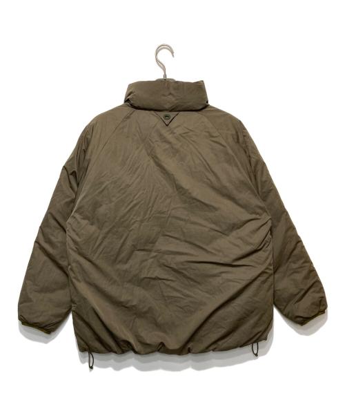 WHITE MOUNTAINEERING（ホワイトマウンテ二アニング）WHITE MOUNTAINEERING (ホワイトマウンテ二アニング) TAION (タイオン) コラボダウンジャケット オリーブ サイズ:1の古着・服飾アイテム