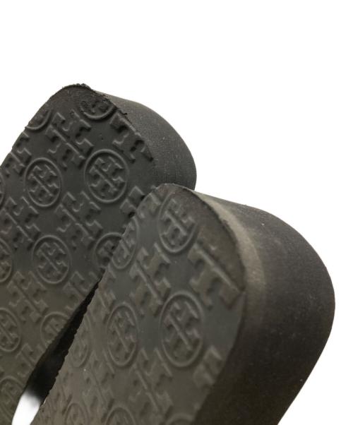 TORY BURCH（トリーバーチ）TORY BURCH (トリーバーチ) 厚底サンダル ブラック サイズ:6の古着・服飾アイテム