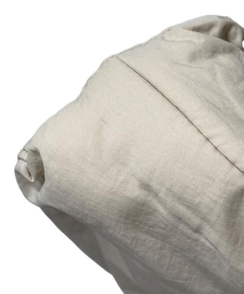 olend（オレンド）olend (オーレンド) パデッドショルダーバッグ ベージュの古着・服飾アイテム