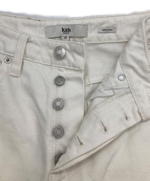 KITH（キス）KITH (キス) デニムパンツ ホワイト サイズ:25の古着・服飾アイテム