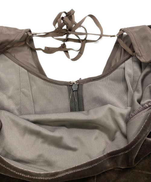 FRAY ID（フレイ アイディー）FRAY ID (フレイ アイディー) スクエアネックベロアワンピース ブラウンの古着・服飾アイテム