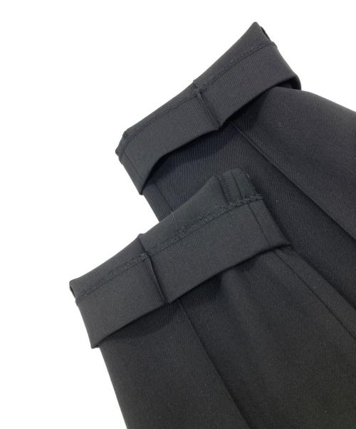 theory project（セオリープロジェクト）theory project (セオリープロジェクト) ピンタックテーパードパンツ ブラックの古着・服飾アイテム
