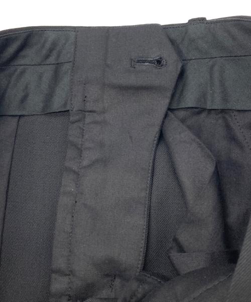 theory project（セオリープロジェクト）theory project (セオリープロジェクト) ピンタックテーパードパンツ ブラックの古着・服飾アイテム