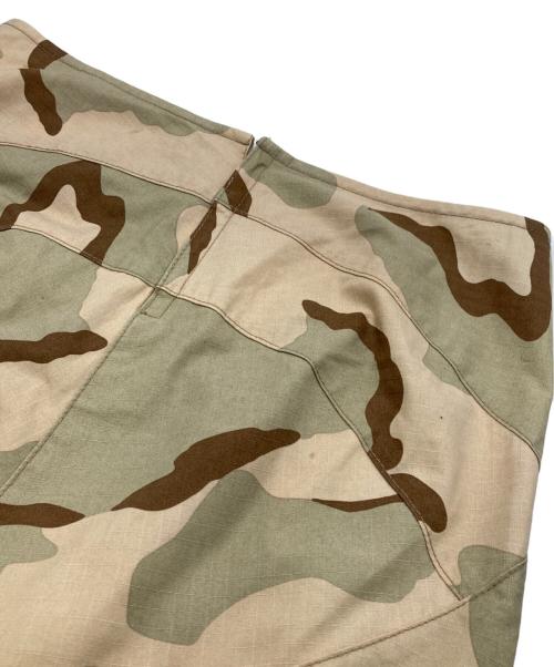 JUNYA WATANABE COMME des GARCONS（(ジュンヤワタナベ コムデギャルソン）JUNYA WATANABE COMME des GARCONS ((ジュンヤワタナベ コムデギャルソン) 迷彩変形スカート カーキ サイズ:SSの古着・服飾アイテム