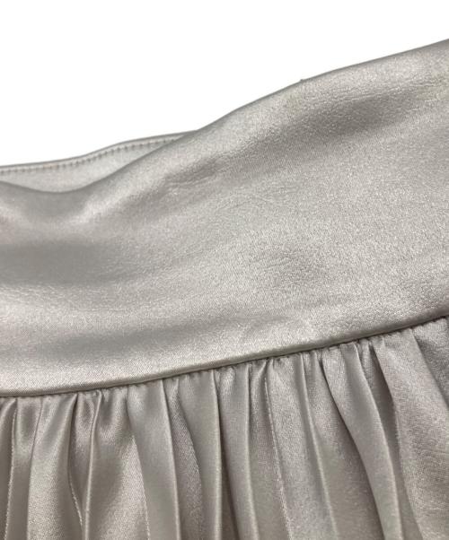 HAVEL studio（ハーヴェル スタジオ）HAVEL studio (ハーヴェル スタジオ) EMBOSS SATIN PLEATED SK グレー サイズ:36の古着・服飾アイテム