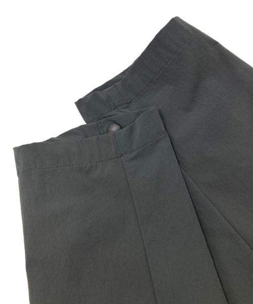 MEN's MELROSE（メンズメルローズ）MEN's MELROSE (メンズメルローズ) オニベジナイロンアクティブジャケット グレー サイズ:3の古着・服飾アイテム