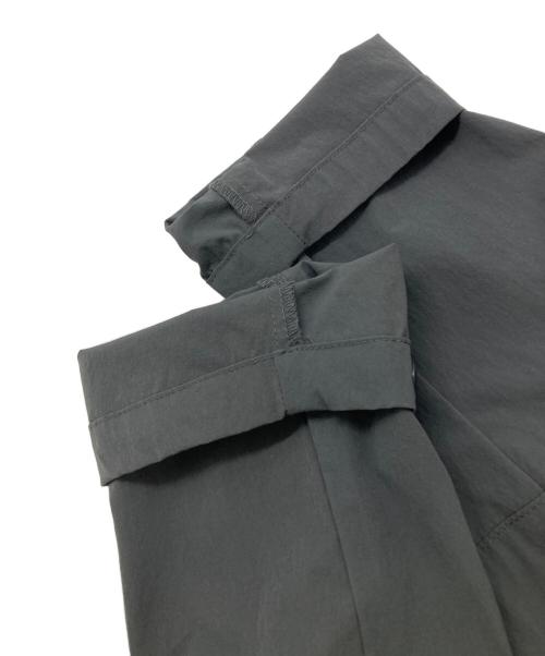 MEN's MELROSE（メンズメルローズ）MEN's MELROSE (メンズメルローズ) オニベジナイロンアクティブジャケット グレー サイズ:3の古着・服飾アイテム