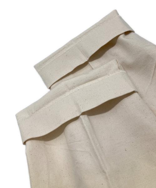 TORY BURCH（トリーバーチ）TORY BURCH (トリーバーチ) タックパンツ ベージュの古着・服飾アイテム