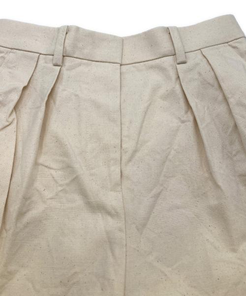 TORY BURCH（トリーバーチ）TORY BURCH (トリーバーチ) タックパンツ ベージュの古着・服飾アイテム