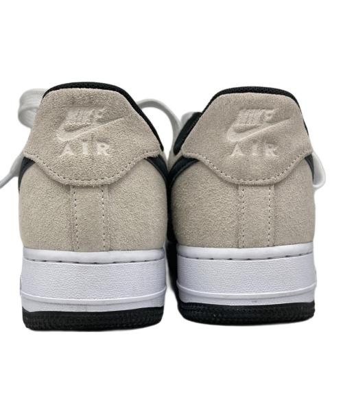 NIKE（ナイキ）NIKE (ナイキ) Air Force 1 '07 LV8 ホワイト サイズ:26の古着・服飾アイテム