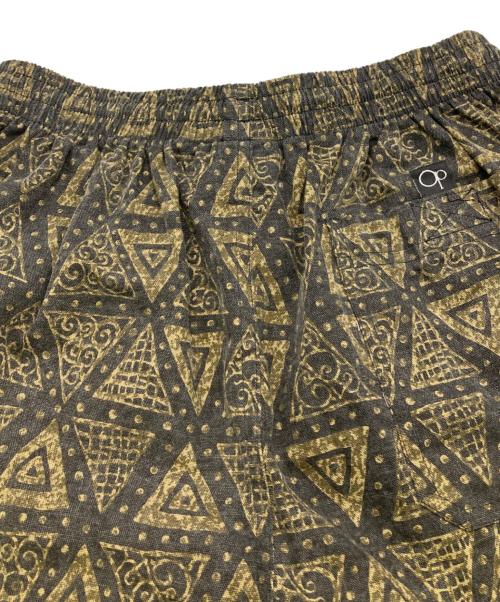 Ocean Pacific（オーシャンパシフィック）Ocean Pacific (オーシャンパシフィック) 総柄ハーフパンツ ブラック×ベージュ サイズ:Ｍの古着・服飾アイテム