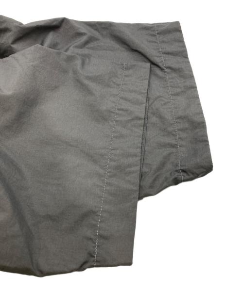 THE NORTHFACE PURPLELABEL（ザ・ノースフェイス パープルレーベル）THE NORTHFACE PURPLELABEL (ザ・ノースフェイス パープルレーベル) BEAUTY&YOUTH (ビューティーアンドユース) 別注プリントナイロンTシャツ グレー サイズ:Ｌの古着・服飾アイテム