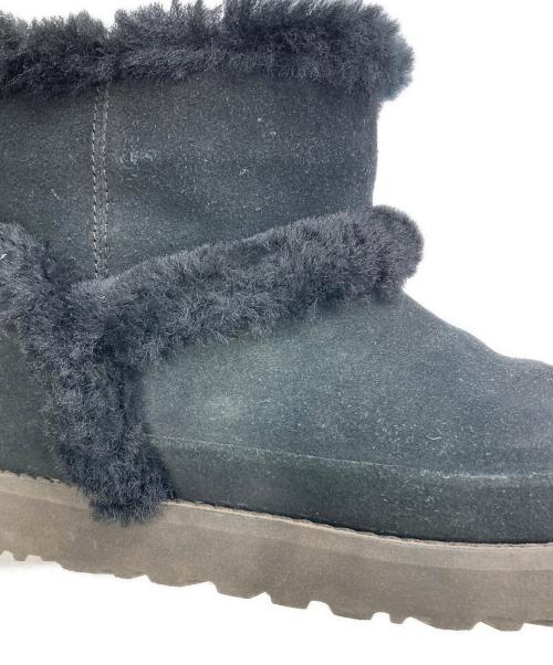 UGG（アグ）UGG (アグ) CLASSIC MINI FLUFF SPILL SEAM ブラック サイズ:24の古着・服飾アイテム