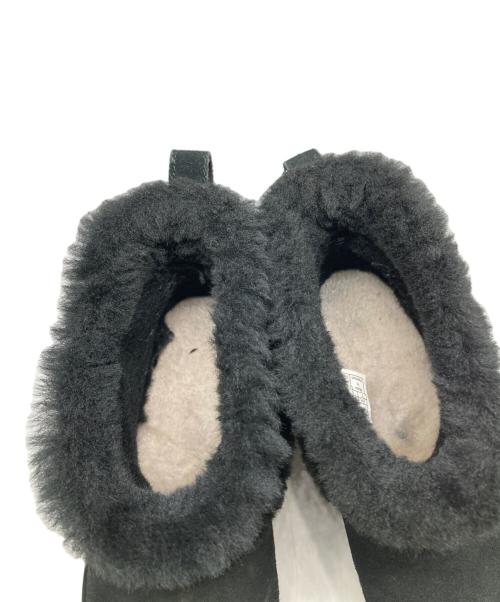 UGG（アグ）UGG (アグ) CLASSIC MINI FLUFF SPILL SEAM ブラック サイズ:24の古着・服飾アイテム