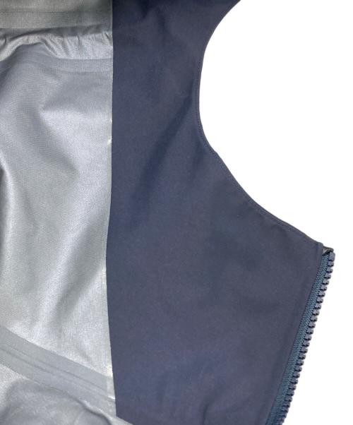 ARC'TERYX（アークテリクス）ARC'TERYX (アークテリクス) Beta Jacket ブラックサファイア サイズ:Sの古着・服飾アイテム