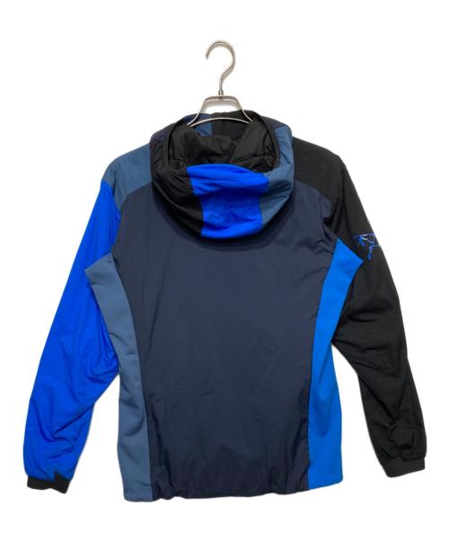 ARC'TERYX（アークテリクス）ARC'TERYX (アークテリクス) BEAMS (ビームス) 別注ATOM LT HOODY ブルー×ブラック サイズ:Sの古着・服飾アイテム