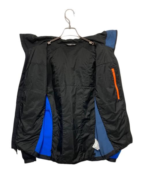 ARC'TERYX（アークテリクス）ARC'TERYX (アークテリクス) BEAMS (ビームス) 別注ATOM LT HOODY ブルー×ブラック サイズ:Sの古着・服飾アイテム