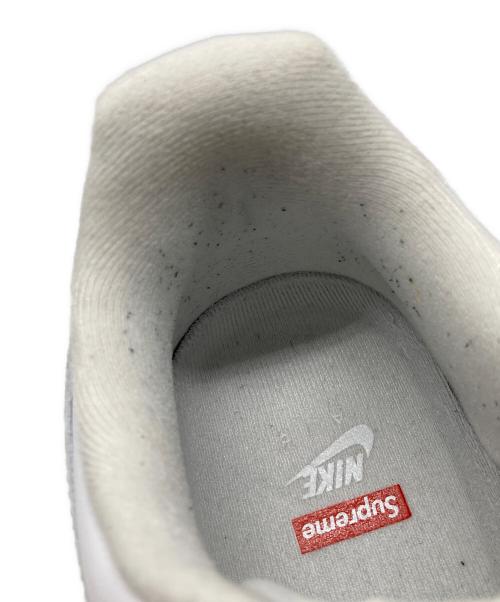 NIKE（ナイキ）NIKE (ナイキ) SUPREME (シュプリーム) エアフォース1 ホワイト サイズ:28.5の古着・服飾アイテム