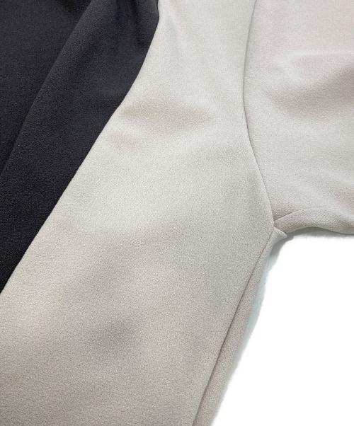 SHAREEF（シャリーフ）SHAREEF (シャリーフ) GEORGETTE JQ SWITCHING T グレー×ベージュ サイズ:2の古着・服飾アイテム