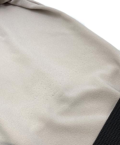 SHAREEF（シャリーフ）SHAREEF (シャリーフ) GEORGETTE JQ SWITCHING T グレー×ベージュ サイズ:2の古着・服飾アイテム