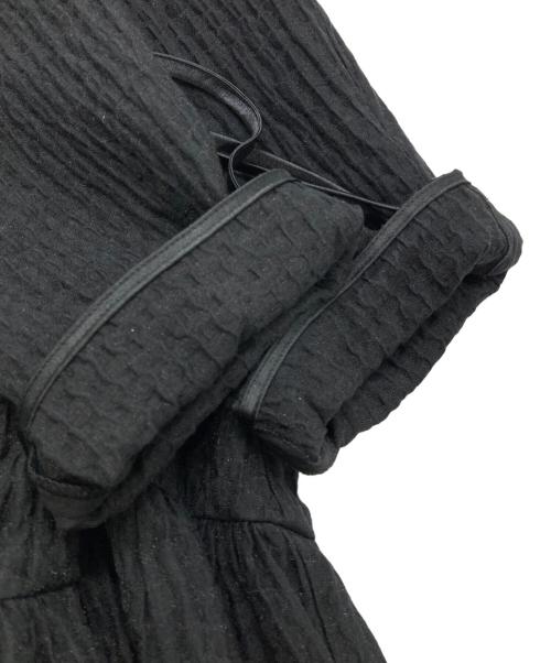 YORI（ヨリ）YORI (ヨリ) フクレフレアブラウス ブラック サイズ:36の古着・服飾アイテム