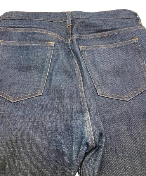 A.P.C.（アーペーセー）A.P.C. (アーペーセー) ロングデニムパンツ インディゴ サイズ:31の古着・服飾アイテム